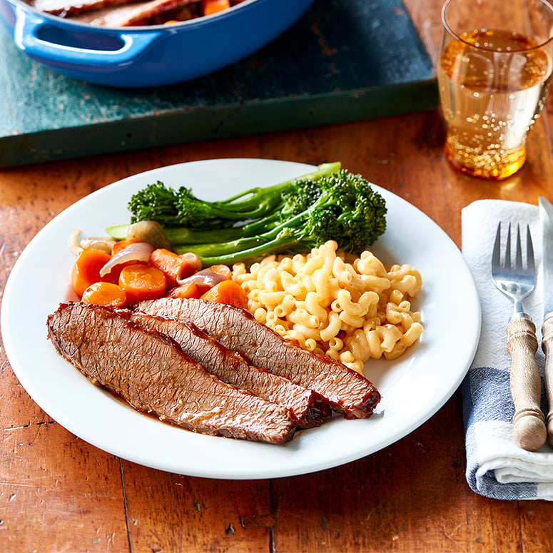 Hickory braised brisket with mac ’n’ cheese