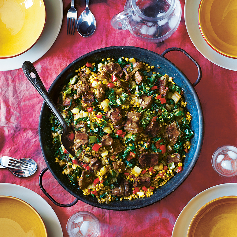 Spanish beef and pearl barley paella