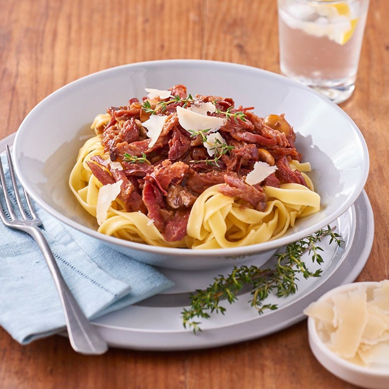 Smoked beef shin ragout with pasta