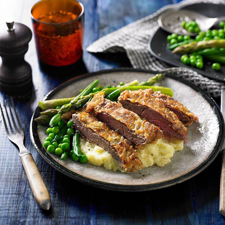 Cowboy steaks with gravy and mash