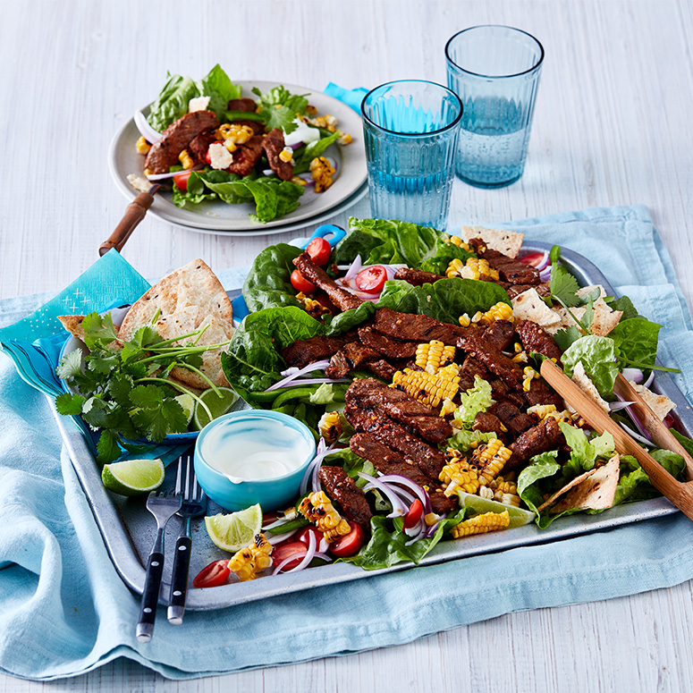 Beef fajita salad